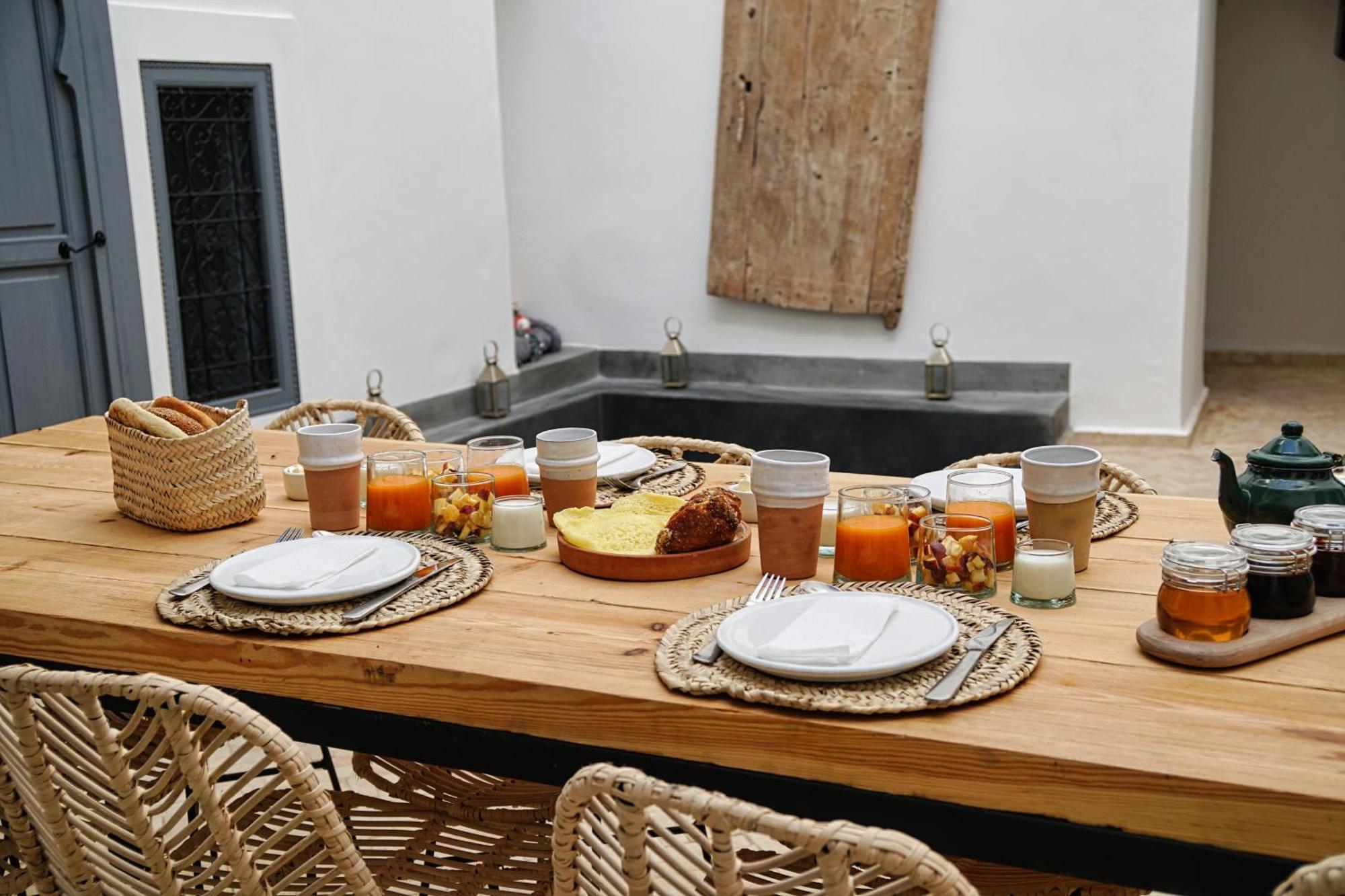 Riad L'Echappee, En Exclusivite, 5 Chambres มาร์ราเกช ภายนอก รูปภาพ